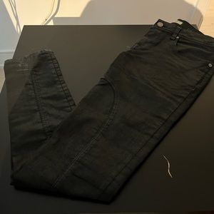 Burberry pants size S